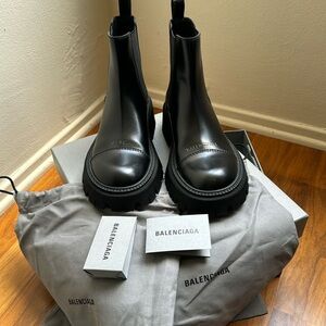 Balenciaga Tractor Boots NEW